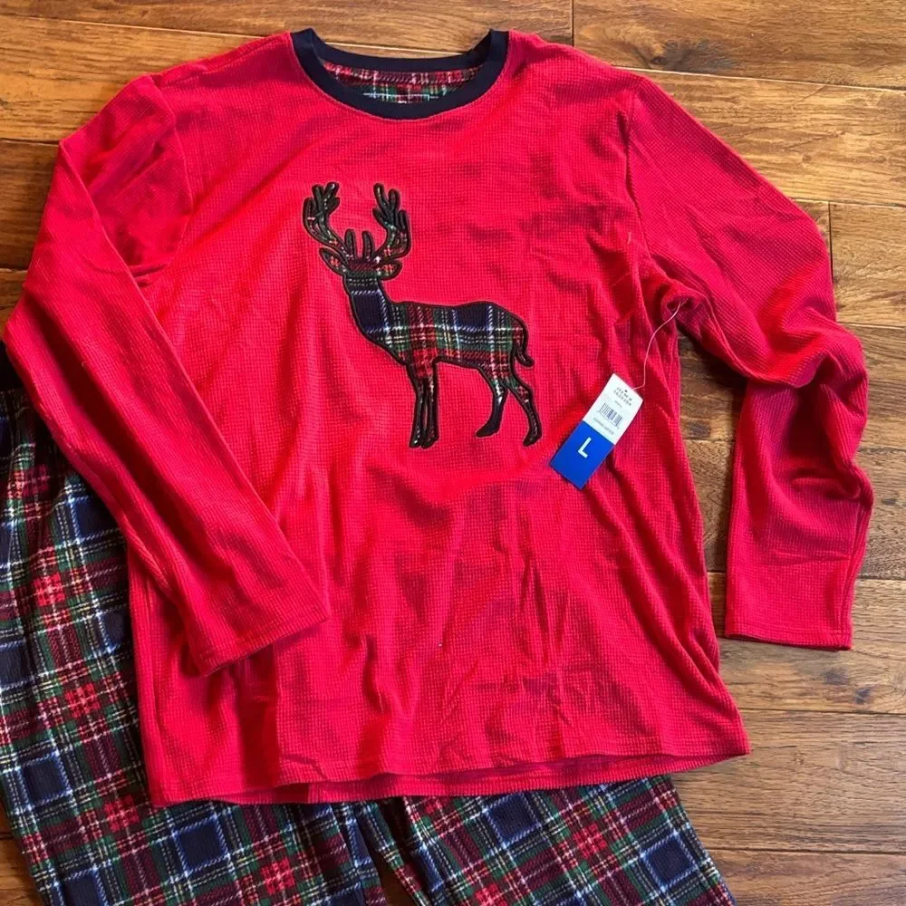 Eddie Bauer Red Plaid Reindeer Pajama Set - Picture 2 of 10